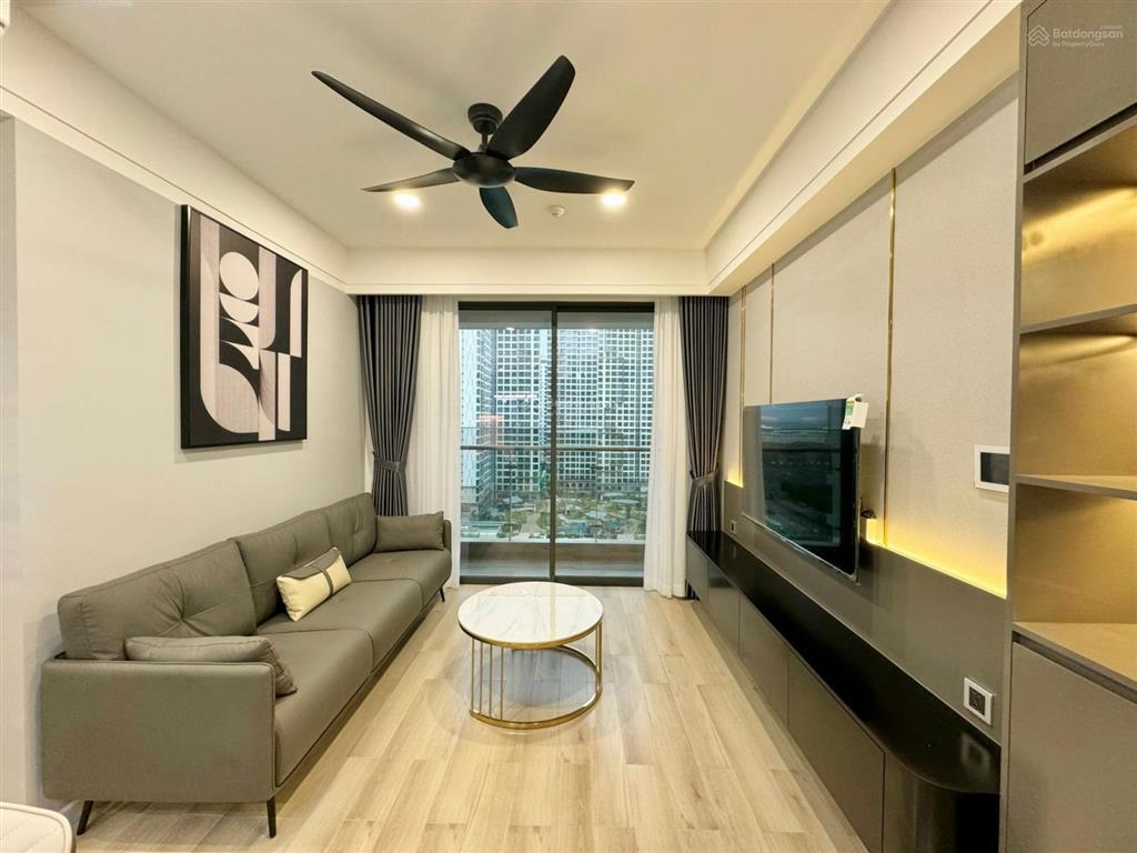 Cho thuê 2pn  75m2 full nội thất khu compound tại vinhomes grand park