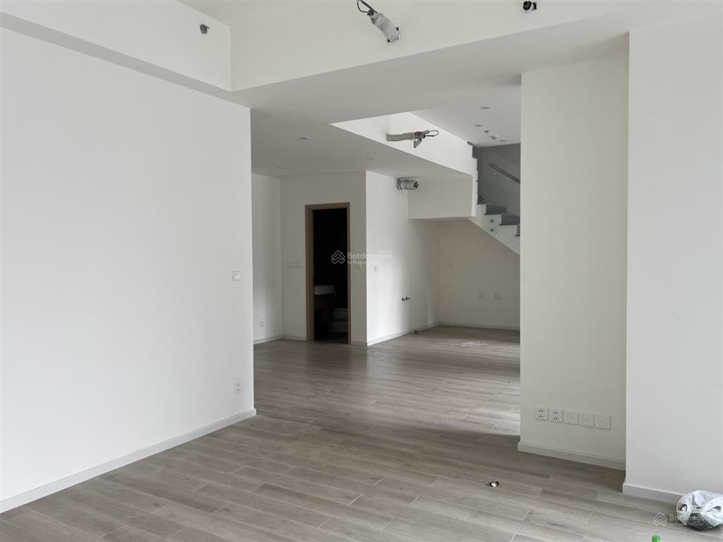 Cho thuê shophouse đẹp, 45 tr/th, 140m2 tại masteri centre point, long bình, quận 9, hcm