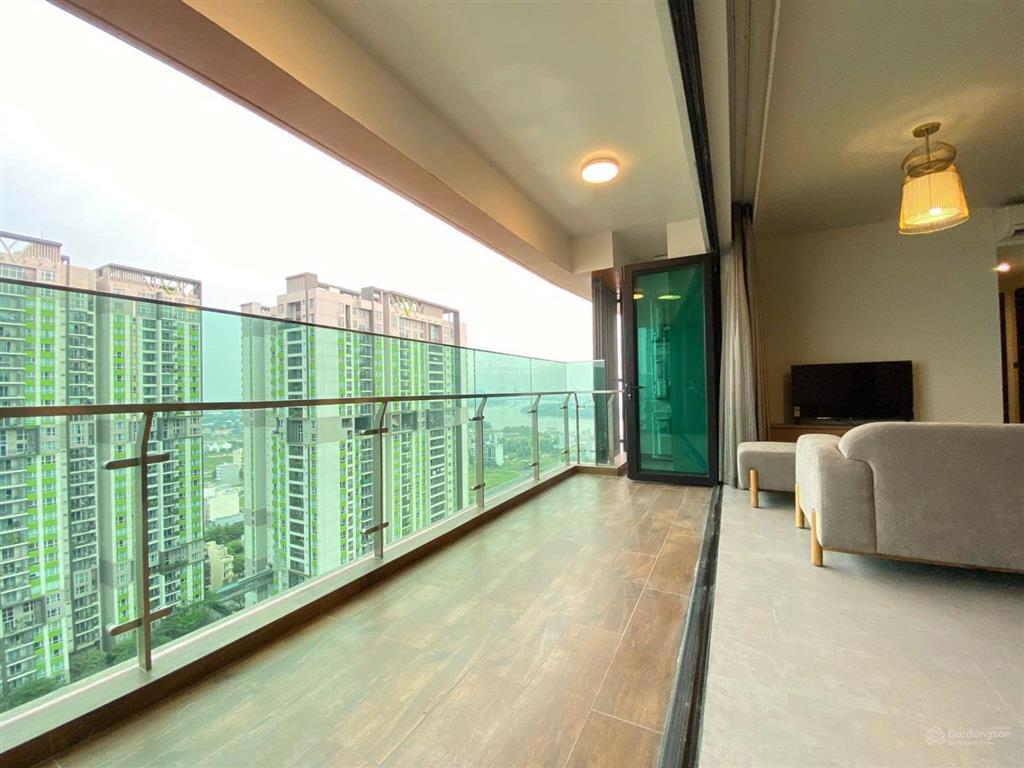 Cho thuê căn hộ 4pn, 4wc, 175m2 tại feliz en vista, 73 triệu, q2, hcm