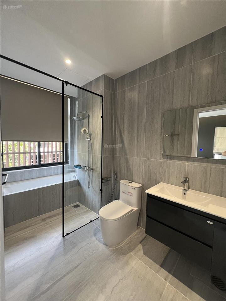 Cho thuê bt 4pn, 4wc, 185m2, 25 triệu vnd/tháng, long thành, đồng nai, giá cực chất hot