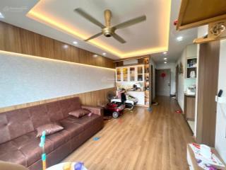 Gia đình cần bán nhănh căn hộ 2 phòng ngủ, 76m, giá 5.3 tỷ tại rose town  79 ngọc hồi.