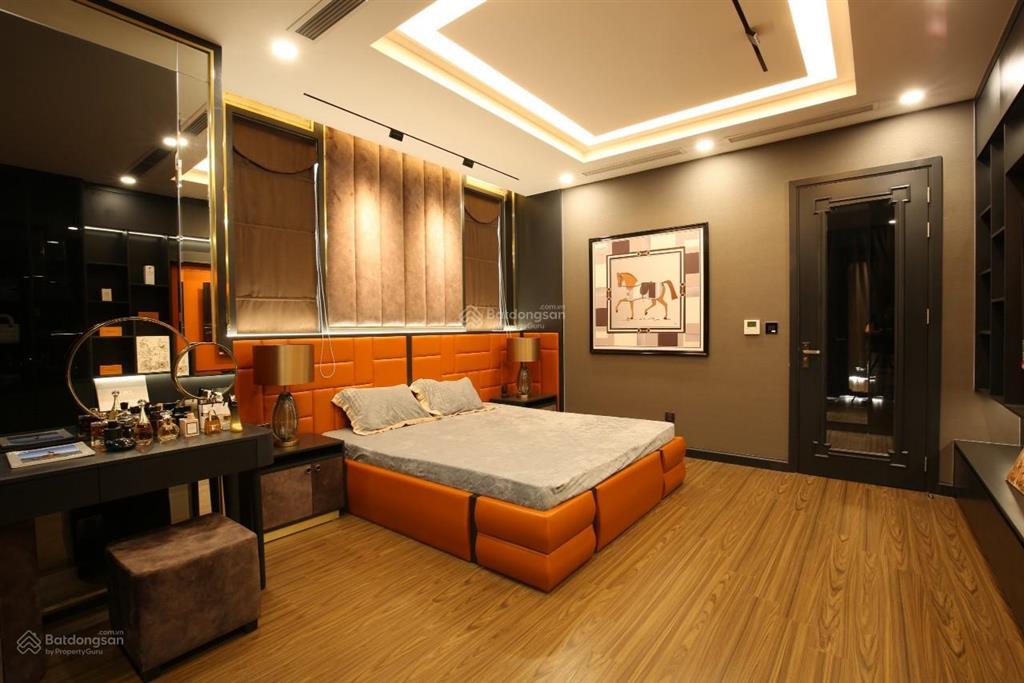 Cho thuê biệt thự đơn lập 300m2 mặt hồ 24,5ha thang máy full nội thất luxury siêu đẹp chỉ 90tr/th