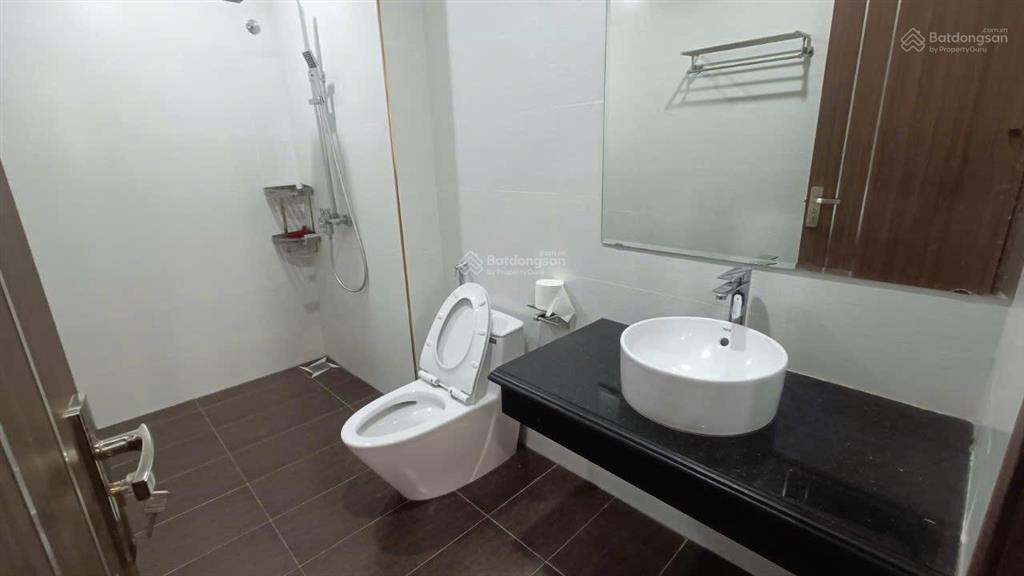 Cho thuê biệt thự san hô 150m2 full đồ đẹp trung tâm gần hồ, viniuni, để ở + văn phòng, 35tr/tháng