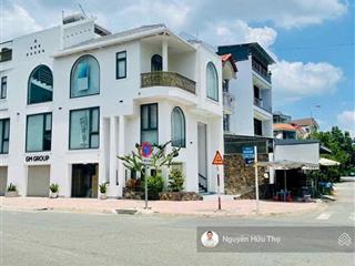 Siêu vị trí kép  tòa nhà góc 2 mặt tiền đẹp nhất kdc sông giồng, thanh khoản cao, giá trị tăng bền