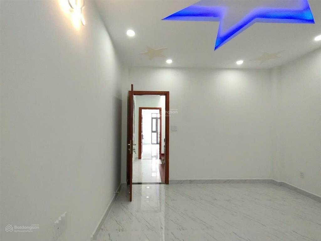 Cần cho thuê nhà hxh 16/3a đường lữ gia p. 15 q. 11 ngay trung tâm khu cư xá lữ gia