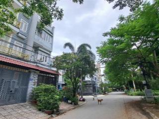 Bán nhà c4 góc 2mt đường 12, view công viên(4x20m).ngay vvk&hồ học lãm.