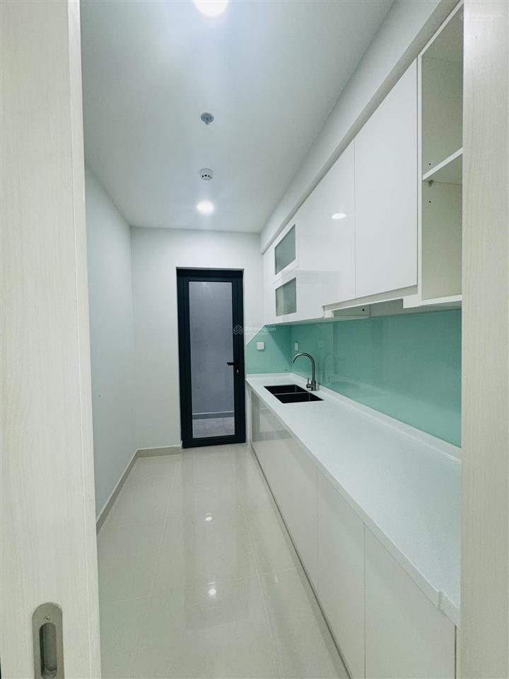 Bán gấp căn 2pn 2wc, 69.59m2, chỉ 5tỷ170 tầng thấp d  homme hồng bàng quận 6