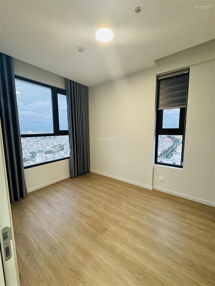 Bán nhanh căn góc 2pn 2wc 69.59m2 view đẹp tầng trung chỉ 5tỷ6 nhận nhà d  homme hồng bàng quận 6