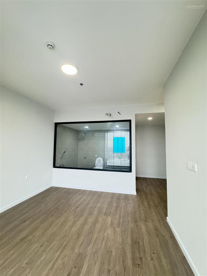 Bán nhanh căn 4pn 3wc 127,6m2, 8tỷ4 nhận nhà view quận 1 tầng trung gió mát cả ngày d  homme