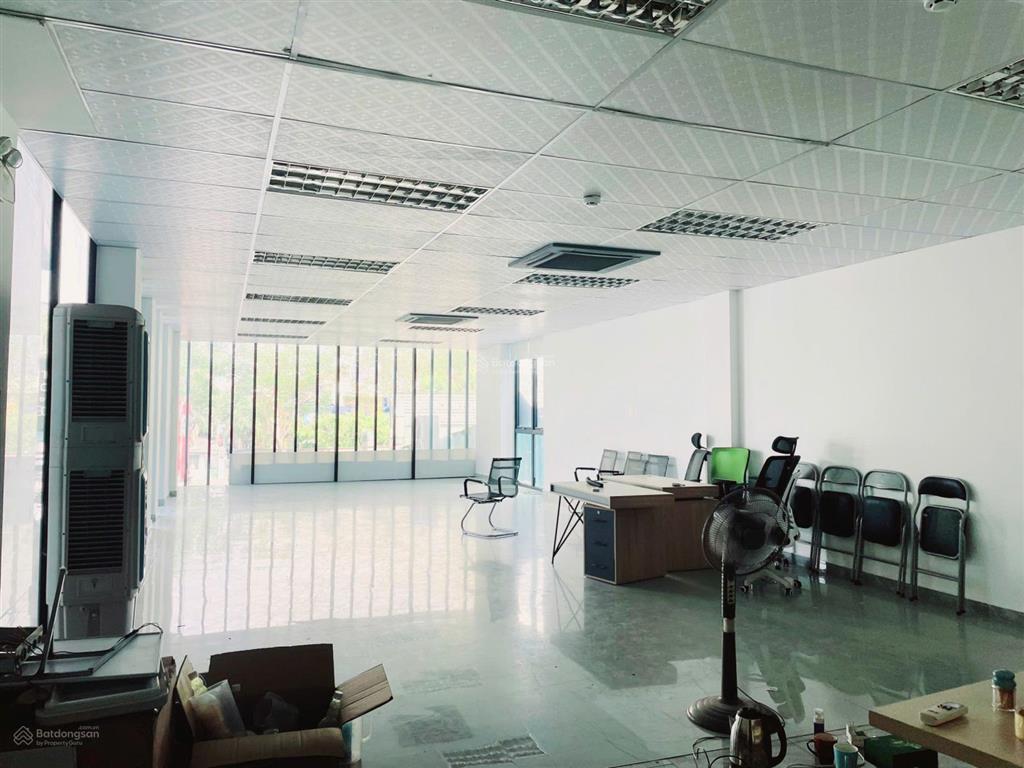 Mặt tiền kinh doanh trần não, có sẵn dòng tiền 350tr/tháng, 130 tỷ tl