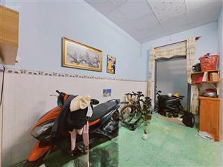 Nhà shr trung tâm quận 9 cũ, ngay chợ hiệp phú, 25m² 1t1l, 2.7 tỷ