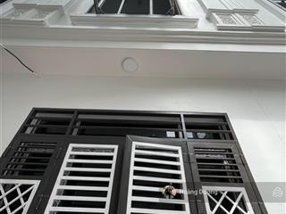 Nhà 5 tầng. giá nhỉnh 4 tỷ. sau kđt gleximco, gần icid lê trọng tấn  kđt dương nội. vị trí đắc địa