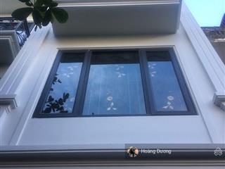Siêu hiếm  nhà 50m2  4pn. 2 thoáng. gần trục đại lộ, oto gần nhà. cách tt hà nội, cầu giấy 30p