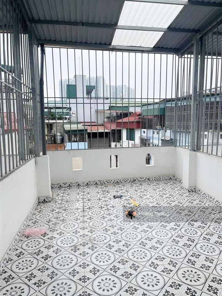 Nhà 4 tầng oto 10m. 300m ra đại lộ. xây độc lập full công năng. gần chợ, trường. chỉ 3,85 tỷ