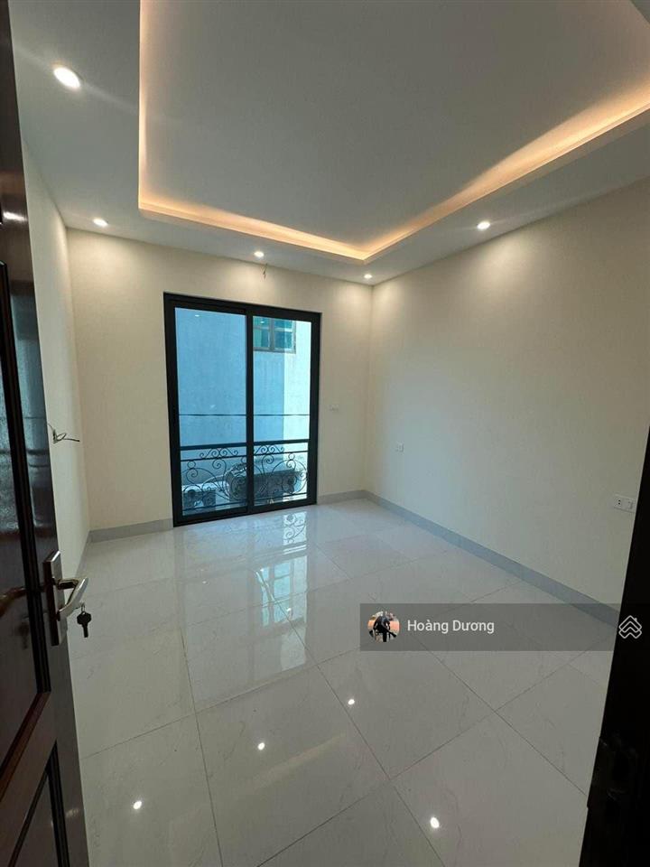 Nhà 4 tầng oto 10m. 300m ra đại lộ. xây độc lập full công năng. gần chợ, trường. chỉ 3,85 tỷ