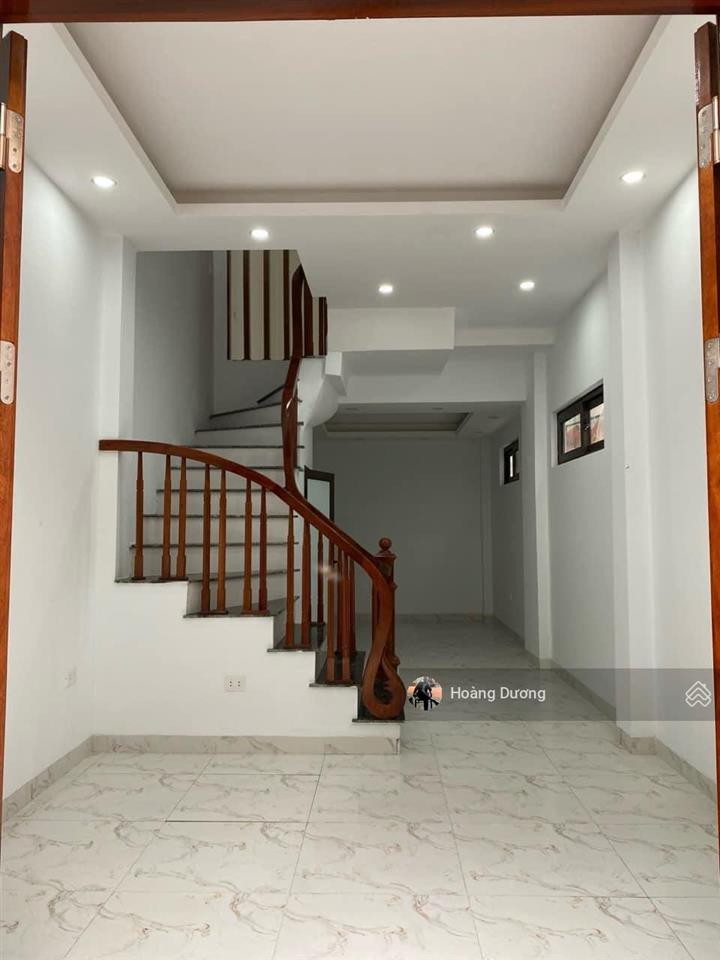 Nhà 4 tầng oto 10m. 300m ra đại lộ. xây độc lập full công năng. gần chợ, trường. chỉ 3,85 tỷ