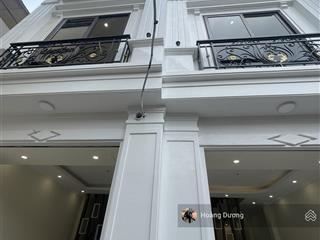 Chỉ hơn 3 tỷ nhà 4 tầng4pn37m2. oto ghé. ngay ubnd chương mỹ, siêu thị, bệnh viên. 300m ql6.