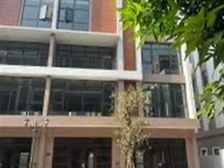 Bán shop house phố biển diện tích 102m2 thiết kế 4pn 4vs xây 5 tầng tại vinhomes ocp3