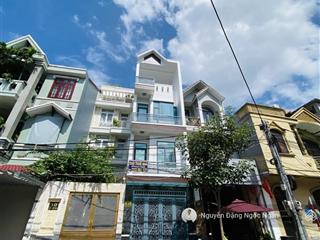 Cho thuê nhà mặt phố 8a chu mạnh trinh  5pn, 4wc  nhà đẹp  giá chỉ 20 triệu