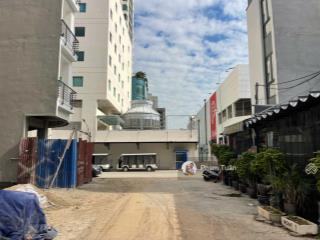 Sau tòa nhà lạc hồng đất lô 20b lê hồng phong (c879)  0917 696 ***