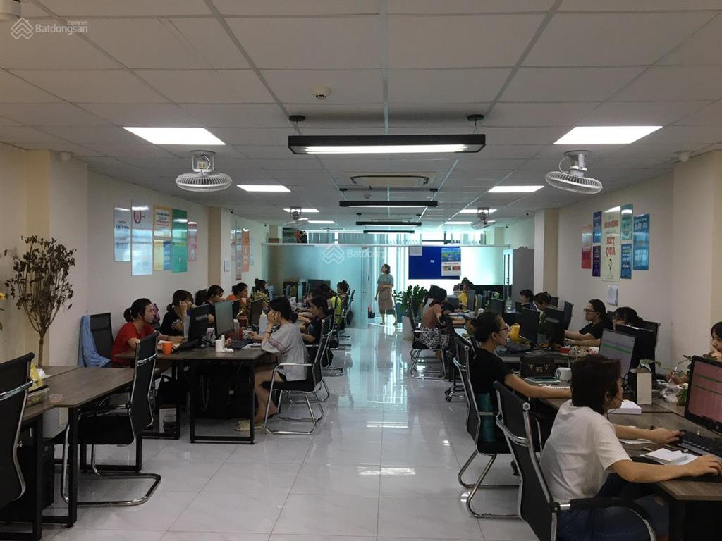 Cho thuê vp tòa nhà 92 nguyễn văn cừ  long biên 100m2, giá 200k/m2/tháng