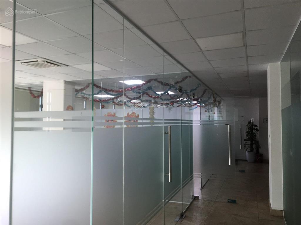 Cho thuê văn phòng epic tower 19 duy tân, dt 50m2, giá 120 nghìn/m2/th