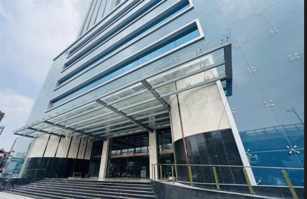 Cho thuê văn phòng tttm chợ mơ, bạch mai, dt 1884m2