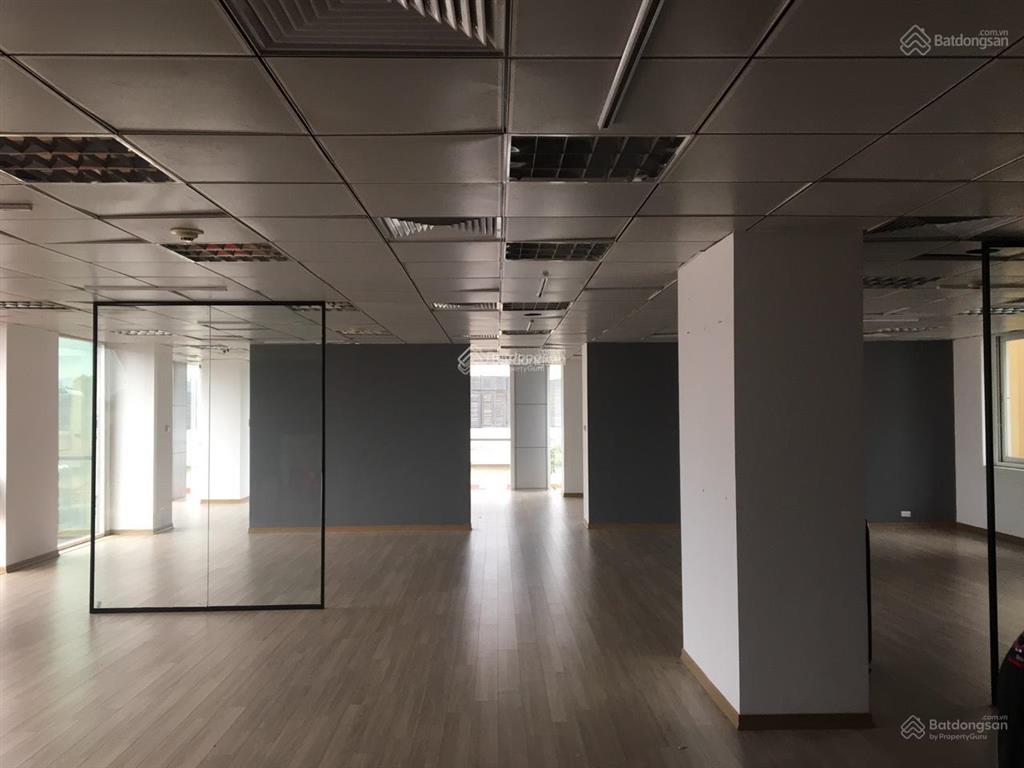 Cho thuê vp phố mai hắc đế, hai bà trưng dt 130m2, có thể chia nhỏ diện tích