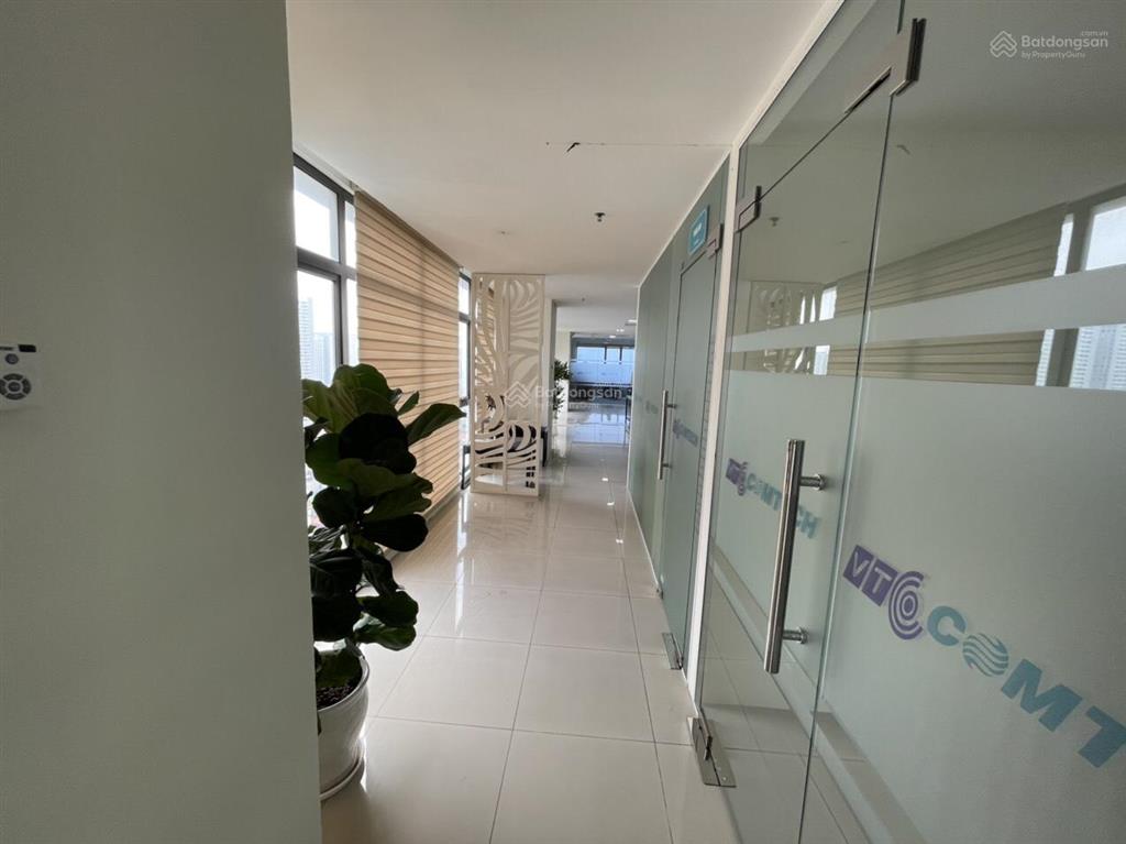 Cho thuê văn phòng phố lạc long quân, tây hồ dt 200m2, giá 120 nghìn/m2/th