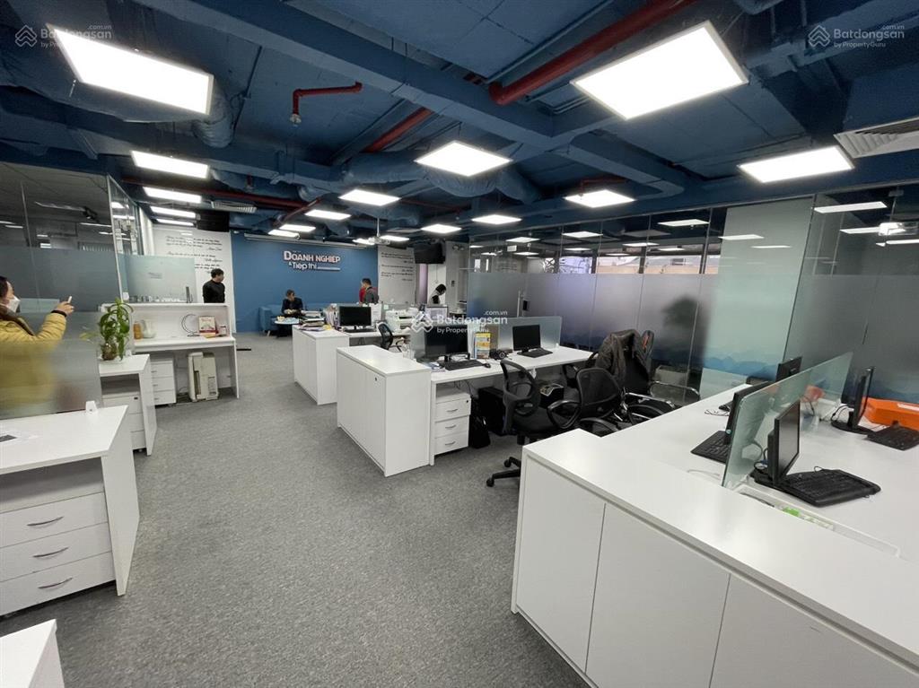 Cần cho thuê văn phòng hoàng huy 275 nguyễn trãi 150m2 giá 160k/m2/tháng.  0981 362 ***
