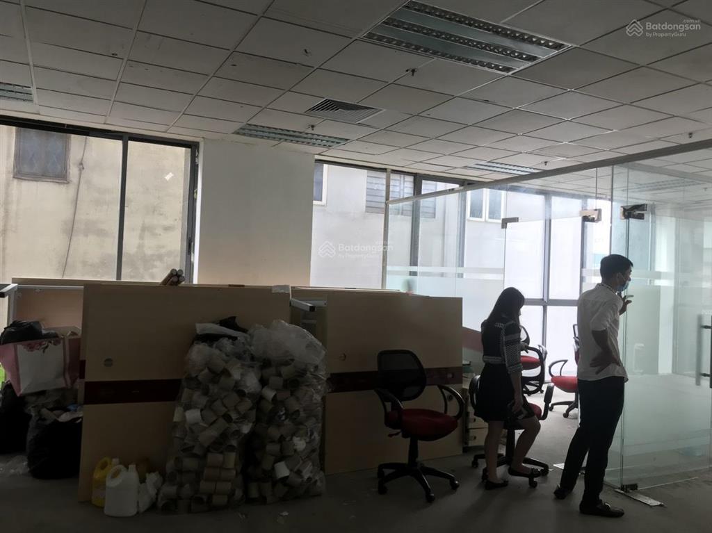Cho thuê sàn thương mại tầng 3 tòa hh1  90 nguyễn tuân. tiện làm văn phòng.  0981 362 ***