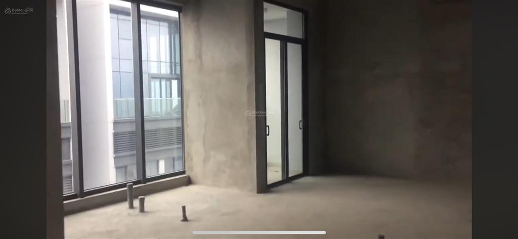 Bql chính chủ cho thuê văn phòng hong kong tower diện tích linh hoạt 1000m², giá ưu đãi chỉ 380k/m2