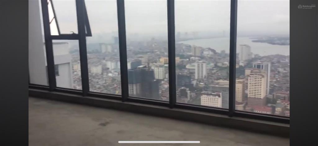 Bql chính chủ cho thuê văn phòng hong kong tower diện tích linh hoạt 1000m², giá ưu đãi chỉ 380k/m2