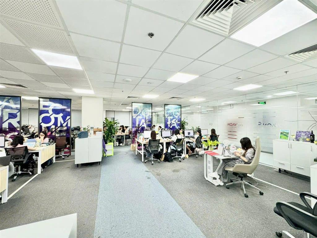 Cần cho thuê văn phòng tại phố khúc thừa dụ, cầu giấy 200m2