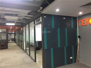 Cho thuê văn phòng tòa 137 nguyễn văn cừ, long biên dt 25m2, 30m2 50m2, 100m2, 300m2, giá 110/m2/th