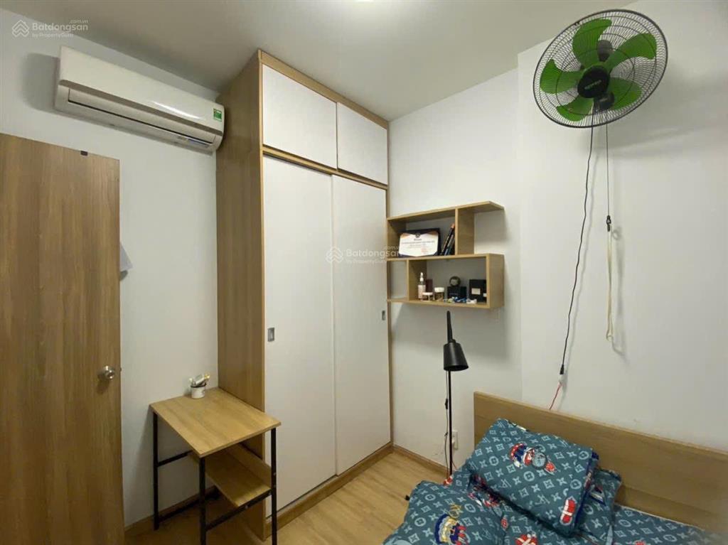 Cho thuê citi soho, 59m2, lầu 7, view hồ bơi, căn 2pn, full nội thất. nội thất có 2 máy lạnh,