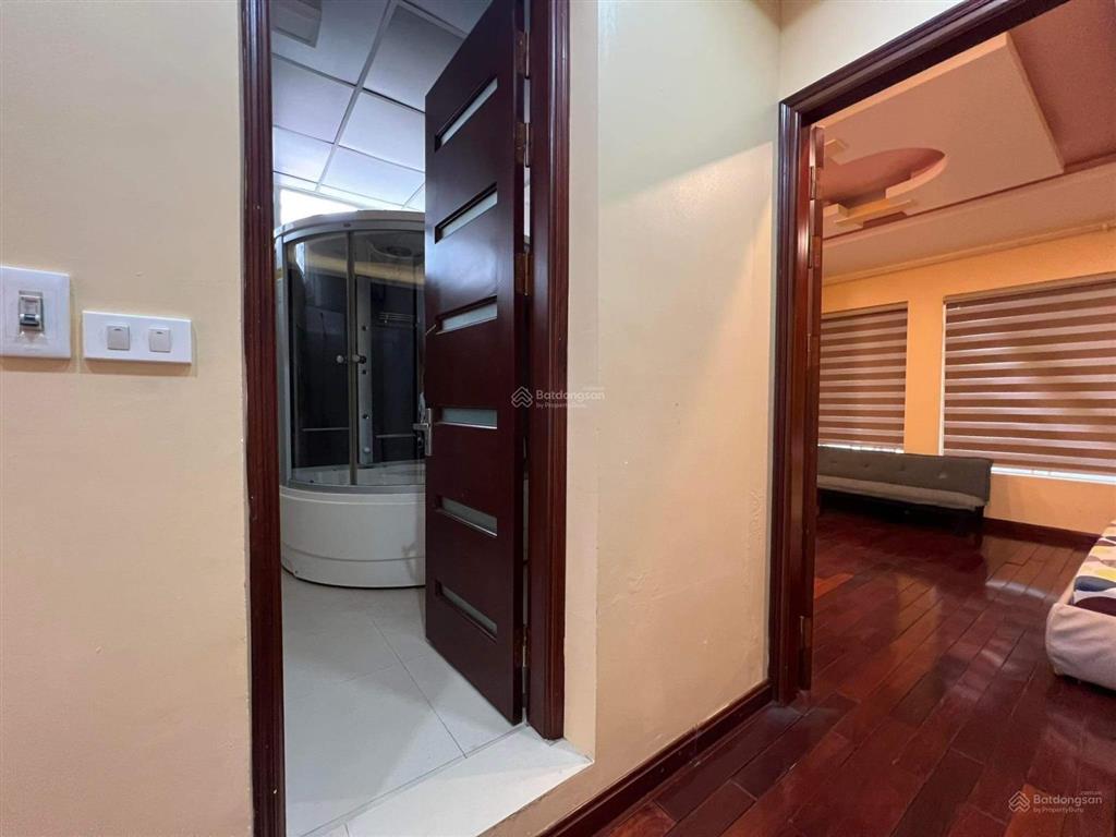 Chính chủ cần bán nhà xuân la, ô tô vào, 2 thoáng, gần hồ, 70m2 x 5 tầng, mt 5m