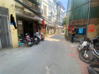 Siêu hiếm phân khúc dưới 6 tỷ ôtô đỗ cửa, các hồ gươm 6 km