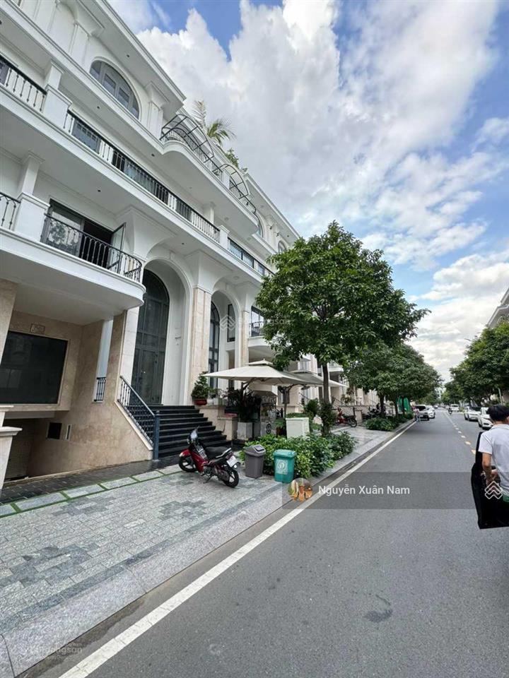 Bán nhà 7m x 20m đường 36 vạn phúc city