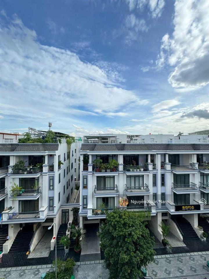 Bán nhà 7m x 20m đường 36 vạn phúc city