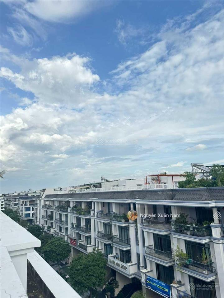 Bán nhà 7m x 20m đường 36 vạn phúc city