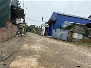 Đường 10m  khoang mái  dt 60m2  sát khu cnc và đường sắt metro số 5  sẵn sổ hồng