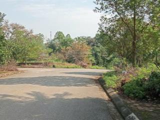Phú cát  căn góc  dt 100m  sát khu công nghệ cao  gần đại lộ thăng long và đại học quốc gia