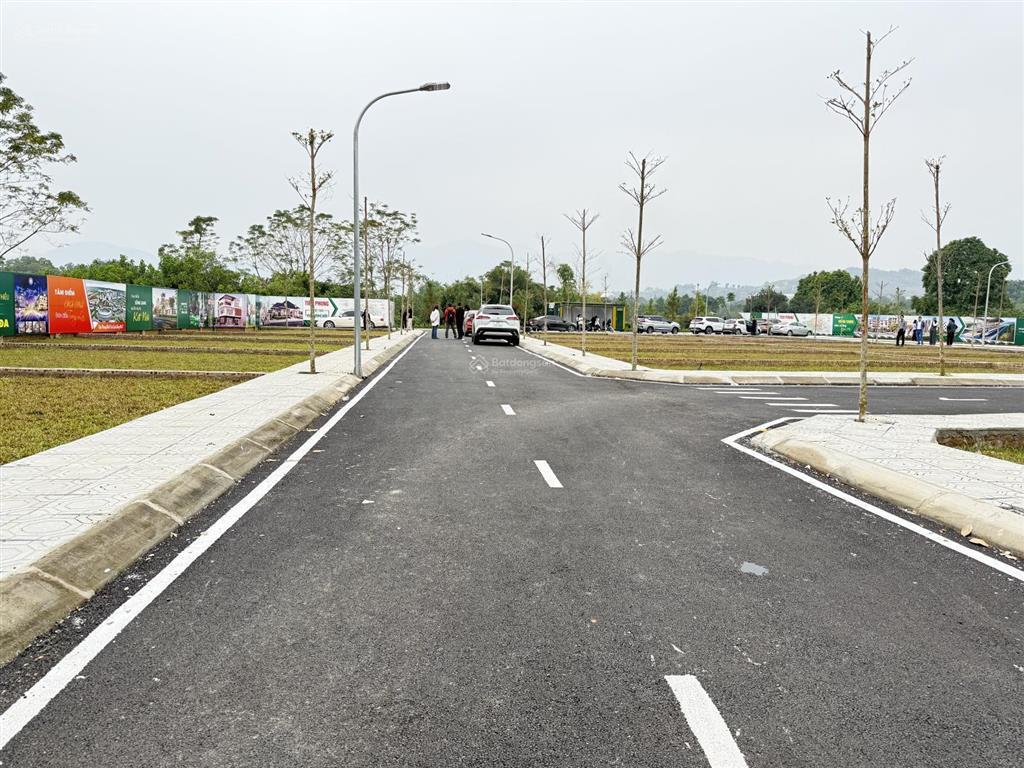 Chỉ với 1,5tỷ  dt 100m2  full tc  sẵn sổ  ngay đại học và khu tổ hợp y tế