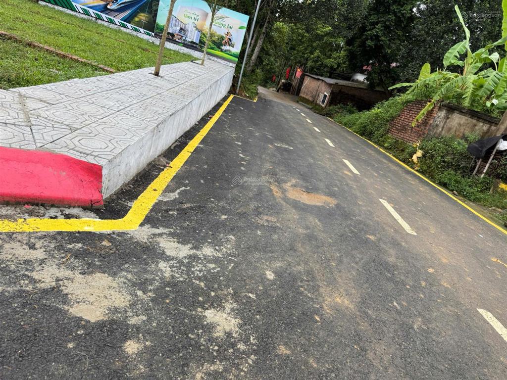 Sát metro số 5  dt 100m  cắt lỗ ngay 200tr   ngay xem sổ 0373 585 ***