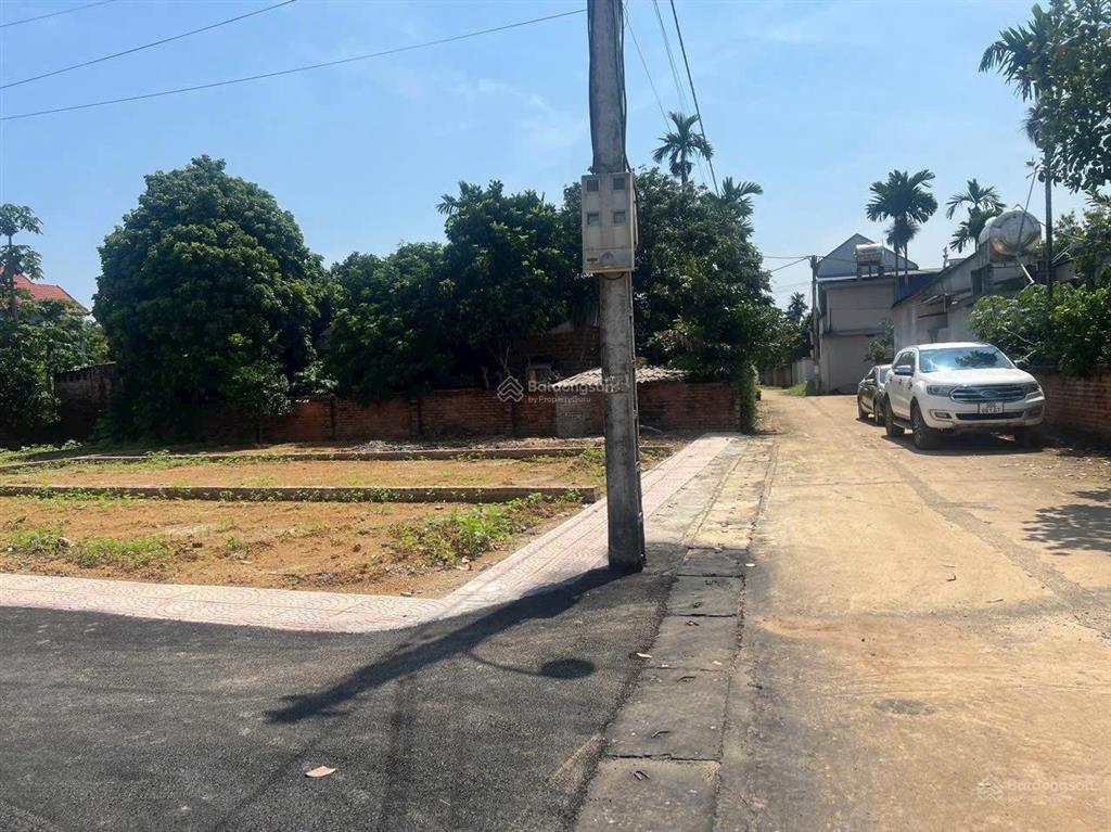 Sát metro số 5  dt 100m  cắt lỗ ngay 200tr   ngay xem sổ 0373 585 ***