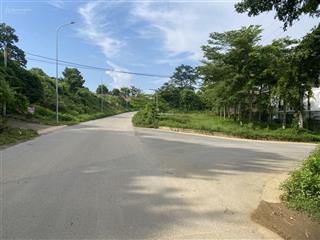 1200m2 gần full thổ cư mặt đường nhựa gần đại học quốc gia xanh villas, metro5 cần chuyển nhượng .