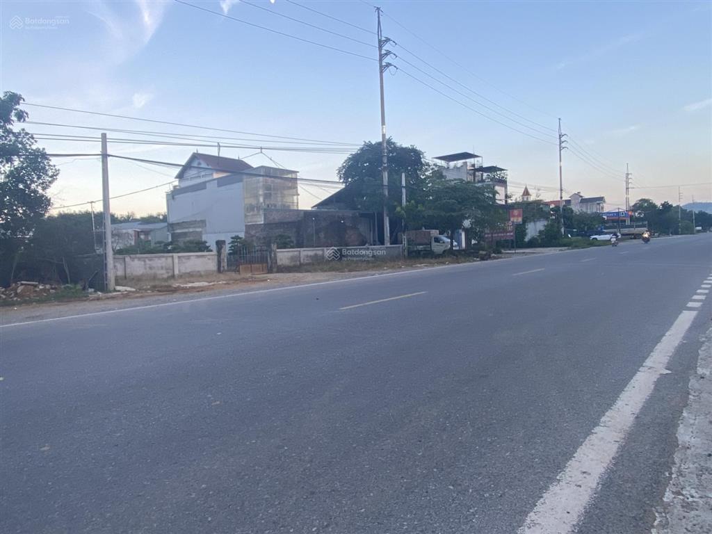 Siêu phẩm 710m2 hoa hậu 2 mặt tiền nhiều thổ cư , mặt ql21 trung tâm thành phố vệ tinh hoà lạc