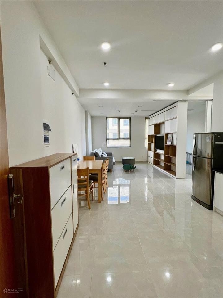 Hot! 2pn 2wc giá 1,78 tỷ bao hết thuế phí,tầng trung, chung cư sài gòn intela sổ hồng vĩnh viễn