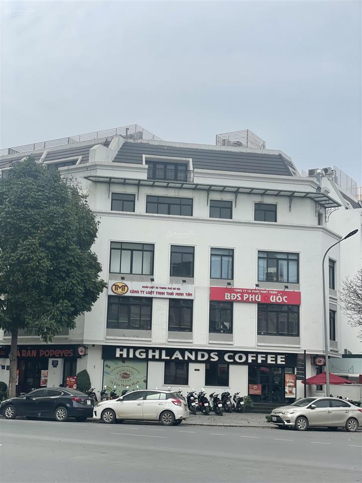 Bán biệt thự vinhomes hàm nghi, 160m, 5 tầng, thang máy, khu vip, ở, cho thuê, văn phòng